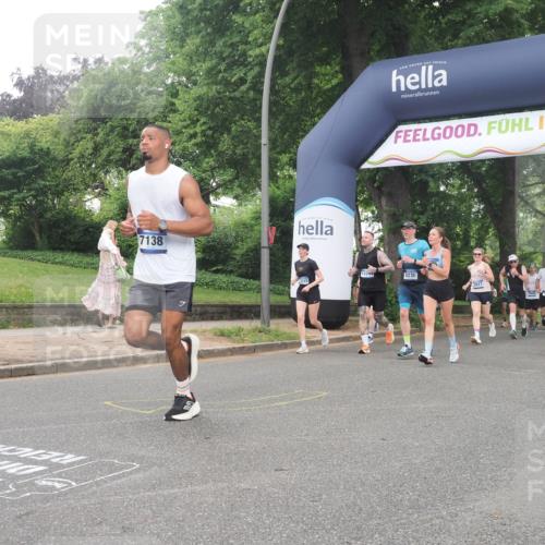 29.06.2025 - hella hamburg halbmarathon KatJ http://msf.ph/oto/8513591 29.06.2025 10:45:34 Zwischen KM18-KM19 1946, 1951, 2027, 4796, 5675, 6636, 7138 meine-sportfotos.de