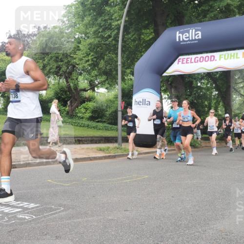 29.06.2025 - hella hamburg halbmarathon KatJ http://msf.ph/oto/8513610 29.06.2025 10:45:34 Zwischen KM18-KM19 1946, 1951, 2027, 4796, 5675, 6636, 7138 meine-sportfotos.de