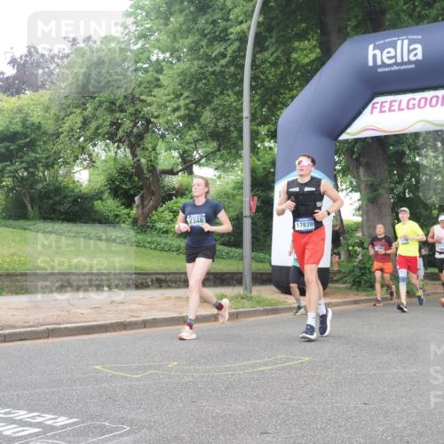 29.06.2025 - hella hamburg halbmarathon KatJ http://msf.ph/oto/8513857 29.06.2025 10:45:45 Zwischen KM18-KM19 2348, 2584, 2619, 2677, 2759, 2855, 3114, 4550, 6860, 8392 meine-sportfotos.de