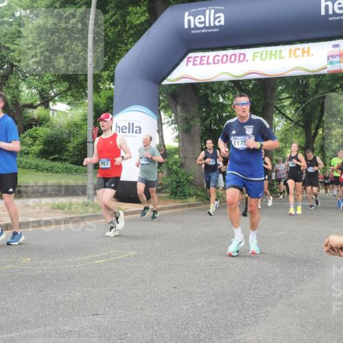 29.06.2025 - hella hamburg halbmarathon KatJ http://msf.ph/oto/8514113 29.06.2025 10:46:00 Zwischen KM18-KM19 2006, 2957, 3181, 6208, 7259, 8089 meine-sportfotos.de