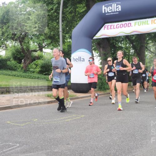 29.06.2025 - hella hamburg halbmarathon KatJ http://msf.ph/oto/8514195 29.06.2025 10:46:02 Zwischen KM18-KM19 2957, 3181, 6208, 7259, 8089 meine-sportfotos.de