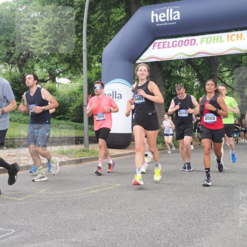29.06.2025 - hella hamburg halbmarathon KatJ http://msf.ph/oto/8514221 29.06.2025 10:46:03 Zwischen KM18-KM19 2957, 3181, 6208, 7259, 7287, 8089 meine-sportfotos.de