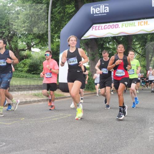 29.06.2025 - hella hamburg halbmarathon KatJ http://msf.ph/oto/8514233 29.06.2025 10:46:03 Zwischen KM18-KM19 2957, 3181, 6208, 7259, 7287, 8089 meine-sportfotos.de