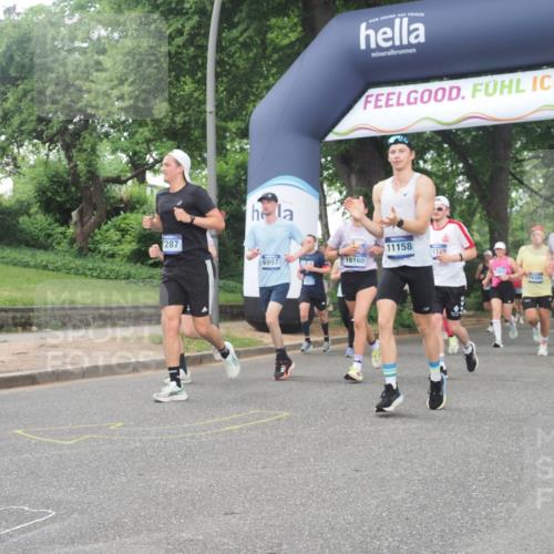 29.06.2025 - hella hamburg halbmarathon KatJ http://msf.ph/oto/8514324 29.06.2025 10:46:06 Zwischen KM18-KM19 3181, 3425, 3983, 4502, 6208, 6997, 7259, 7287, 8089 meine-sportfotos.de