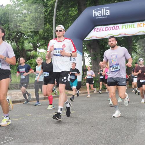 29.06.2025 - hella hamburg halbmarathon KatJ http://msf.ph/oto/8514390 29.06.2025 10:46:08 Zwischen KM18-KM19 3181, 3425, 3983, 4502, 6208, 6997, 7287, 8089 meine-sportfotos.de