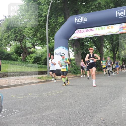 29.06.2025 - hella hamburg halbmarathon KatJ http://msf.ph/oto/8514647 29.06.2025 10:46:18 Zwischen KM18-KM19 2780, 4986, 6220, 8030 meine-sportfotos.de