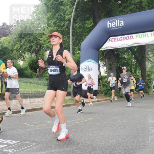 29.06.2025 - hella hamburg halbmarathon KatJ http://msf.ph/oto/8514688 29.06.2025 10:46:19 Zwischen KM18-KM19 2780, 4986, 6220, 8030 meine-sportfotos.de