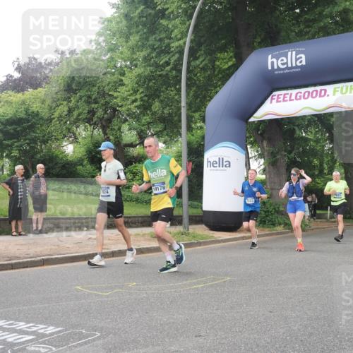 29.06.2025 - hella hamburg halbmarathon KatJ http://msf.ph/oto/8514750 29.06.2025 10:46:22 Zwischen KM18-KM19 4986, 7031, 7223, 7824, 8030, 8509 meine-sportfotos.de