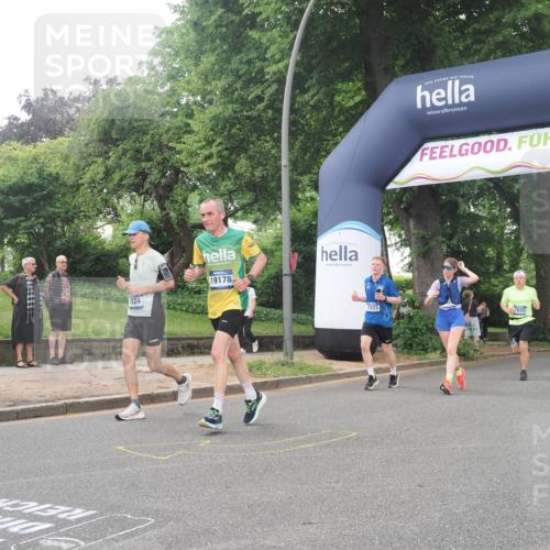 29.06.2025 - hella hamburg halbmarathon KatJ http://msf.ph/oto/8514757 29.06.2025 10:46:22 Zwischen KM18-KM19 4986, 7031, 7223, 7824, 8030, 8509 meine-sportfotos.de