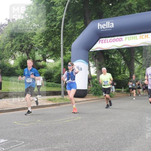29.06.2025 - hella hamburg halbmarathon KatJ http://msf.ph/oto/8514793 29.06.2025 10:46:23 Zwischen KM18-KM19 4986, 7031, 7223, 7824, 8030, 8509 meine-sportfotos.de