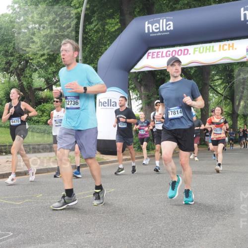 29.06.2025 - hella hamburg halbmarathon KatJ http://msf.ph/oto/8514954 29.06.2025 10:46:30 Zwischen KM18-KM19 6438, 6470, 7031, 8326 meine-sportfotos.de