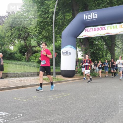 29.06.2025 - hella hamburg halbmarathon KatJ http://msf.ph/oto/8515014 29.06.2025 10:46:34 Zwischen KM18-KM19 4238, 6033, 6438, 6754, 8326 meine-sportfotos.de