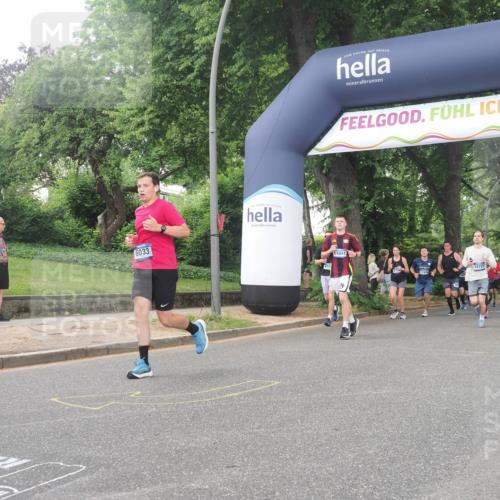 29.06.2025 - hella hamburg halbmarathon KatJ http://msf.ph/oto/8515019 29.06.2025 10:46:34 Zwischen KM18-KM19 4238, 6033, 6438, 6754, 8326 meine-sportfotos.de
