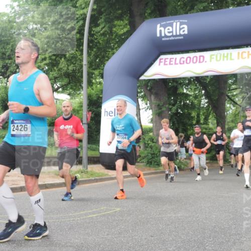 29.06.2025 - hella hamburg halbmarathon KatJ http://msf.ph/oto/8515229 29.06.2025 10:46:42 Zwischen KM18-KM19 1019, 1544, 2426, 2730, 6087, 6754 meine-sportfotos.de