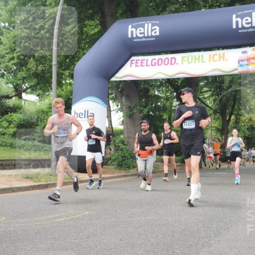 29.06.2025 - hella hamburg halbmarathon KatJ http://msf.ph/oto/8515283 29.06.2025 10:46:43 Zwischen KM18-KM19 1019, 1544, 2426, 2730, 3780, 6087, 6327 meine-sportfotos.de