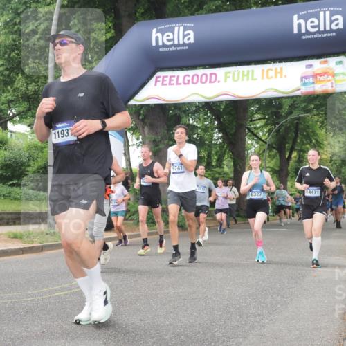 29.06.2025 - hella hamburg halbmarathon KatJ http://msf.ph/oto/8515340 29.06.2025 10:46:44 Zwischen KM18-KM19 1019, 1544, 2426, 3780, 6327 meine-sportfotos.de