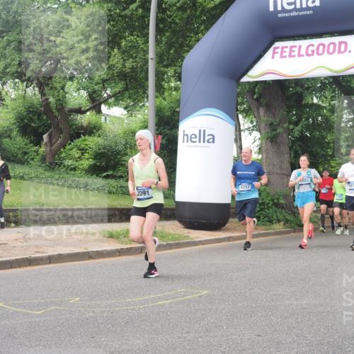 29.06.2025 - hella hamburg halbmarathon KatJ http://msf.ph/oto/8515537 29.06.2025 10:46:54 Zwischen KM18-KM19 1681, 2091, 7476, 8481, 8531 meine-sportfotos.de