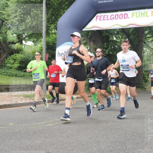 29.06.2025 - hella hamburg halbmarathon KatJ http://msf.ph/oto/8515628 29.06.2025 10:46:58 Zwischen KM18-KM19 1681, 2091, 2363, 4013, 6757, 7476, 8531 meine-sportfotos.de