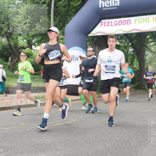 29.06.2025 - hella hamburg halbmarathon KatJ http://msf.ph/oto/8515646 29.06.2025 10:46:58 Zwischen KM18-KM19 1681, 2091, 2363, 4013, 6757, 7476, 8531 meine-sportfotos.de
