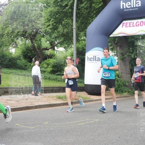 29.06.2025 - hella hamburg halbmarathon KatJ http://msf.ph/oto/8515651 29.06.2025 10:47:00 Zwischen KM18-KM19 1681, 2091, 2363, 3169, 3698, 4013, 5347, 6757 meine-sportfotos.de