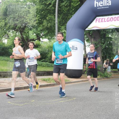 29.06.2025 - hella hamburg halbmarathon KatJ http://msf.ph/oto/8515680 29.06.2025 10:47:01 Zwischen KM18-KM19 1681, 2091, 2363, 3169, 3698, 4013, 5347, 6757 meine-sportfotos.de