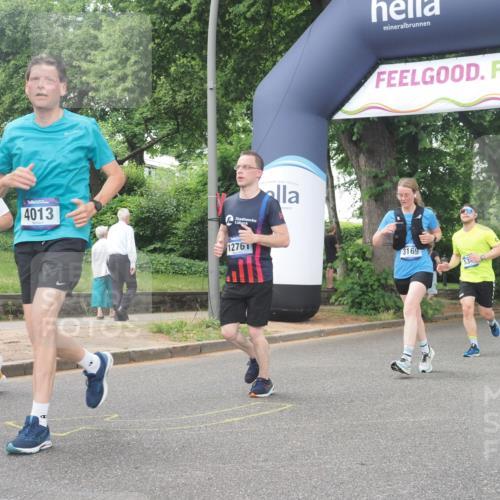 29.06.2025 - hella hamburg halbmarathon KatJ http://msf.ph/oto/8515692 29.06.2025 10:47:01 Zwischen KM18-KM19 1681, 2091, 2363, 3169, 3698, 4013, 5347, 6757 meine-sportfotos.de