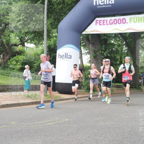 29.06.2025 - hella hamburg halbmarathon KatJ http://msf.ph/oto/8515844 29.06.2025 10:47:06 Zwischen KM18-KM19 2167, 3169, 3698, 5347, 8749 meine-sportfotos.de