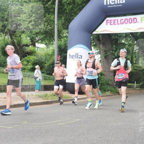29.06.2025 - hella hamburg halbmarathon KatJ http://msf.ph/oto/8515876 29.06.2025 10:47:07 Zwischen KM18-KM19 2167, 3169, 3698, 5272, 5347, 8749 meine-sportfotos.de