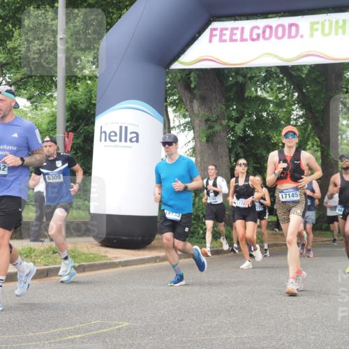29.06.2025 - hella hamburg halbmarathon KatJ http://msf.ph/oto/8516149 29.06.2025 10:47:16 Zwischen KM18-KM19 5775, 5885, 6309, 8003 meine-sportfotos.de