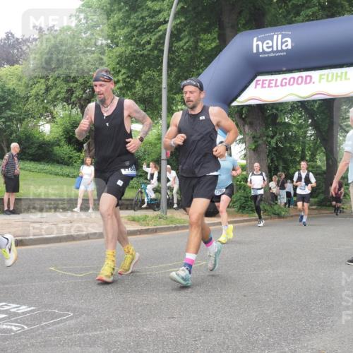 29.06.2025 - hella hamburg halbmarathon KatJ http://msf.ph/oto/8516693 29.06.2025 10:47:38 Zwischen KM18-KM19 1453, 1653, 2086, 3097, 4068, 6921, 7033 meine-sportfotos.de