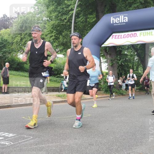 29.06.2025 - hella hamburg halbmarathon KatJ http://msf.ph/oto/8516701 29.06.2025 10:47:38 Zwischen KM18-KM19 1453, 1653, 2086, 3097, 4068, 6921, 7033 meine-sportfotos.de