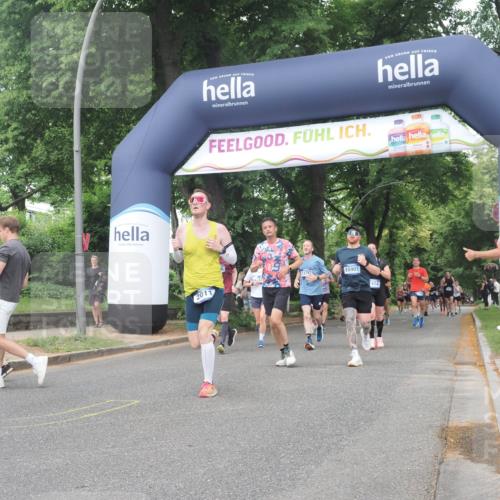 29.06.2025 - hella hamburg halbmarathon KatJ http://msf.ph/oto/8516764 29.06.2025 10:47:42 Zwischen KM18-KM19 1006, 1414, 1453, 2011, 2086, 2322, 2323, 7033 meine-sportfotos.de