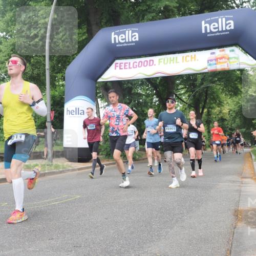 29.06.2025 - hella hamburg halbmarathon KatJ http://msf.ph/oto/8516817 29.06.2025 10:47:43 Zwischen KM18-KM19 1006, 1414, 1453, 2011, 2086, 2322, 2323 meine-sportfotos.de