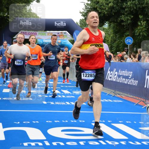 29.06.2025 - hella hamburg halbmarathon Strokosch-Dieckow http://msf.ph/oto/8517223 29.06.2025 10:55:06 Ziel 1549, 1628, 2119, 2448, 2884, 3041, 3791, 3945, 4249, 4616, 4903, 4938, 6355, 8691, 8973, 9060, 9361, 9380, 10188, 10191, 10192, 10582, 11333, 11747, 11976, 12248, 12961, 13297, 14750, 14834, 14948, 15126, 15854, 15879, 16108, 16630, 17803, 17842, 18031, 18966 meine-sportfotos.de