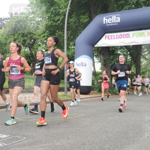 29.06.2025 - hella hamburg halbmarathon KatJ http://msf.ph/oto/8517243 29.06.2025 10:47:55 Zwischen KM18-KM19 3740, 5602, 5603, 5708, 6580, 7006, 7757, 8154, 8421, 8422 meine-sportfotos.de