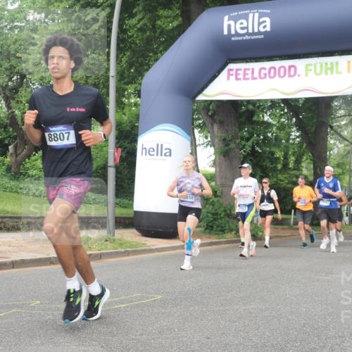 29.06.2025 - hella hamburg halbmarathon KatJ http://msf.ph/oto/8517322 29.06.2025 10:47:58 Zwischen KM18-KM19 3400, 3740, 5602, 5603, 5708, 6580, 7006, 7757, 8154 meine-sportfotos.de