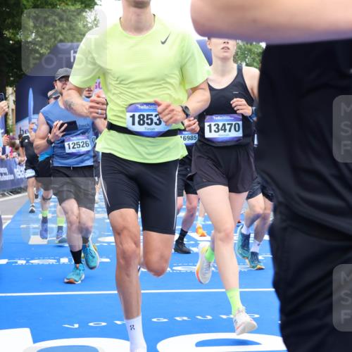 29.06.2025 - hella hamburg halbmarathon Strokosch-Dieckow http://msf.ph/oto/8517503 29.06.2025 10:55:20 Ziel 1130, 2252, 2771, 4189, 4951, 5287, 5643, 6723, 6891, 6938, 8487, 8973, 10188, 10263, 11184, 12526, 13234, 13236, 13470, 16213, 16521, 16985, 17603, 17940, 18290, 18380, 18531 meine-sportfotos.de