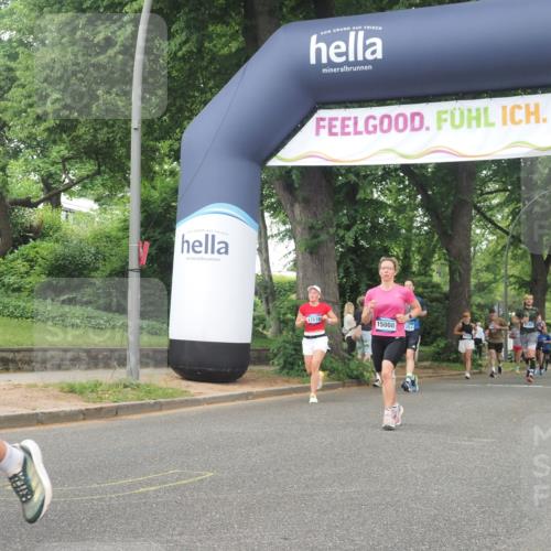 29.06.2025 - hella hamburg halbmarathon KatJ http://msf.ph/oto/8517505 29.06.2025 10:48:06 Zwischen KM18-KM19 1264, 3400, 6708, 7049 meine-sportfotos.de