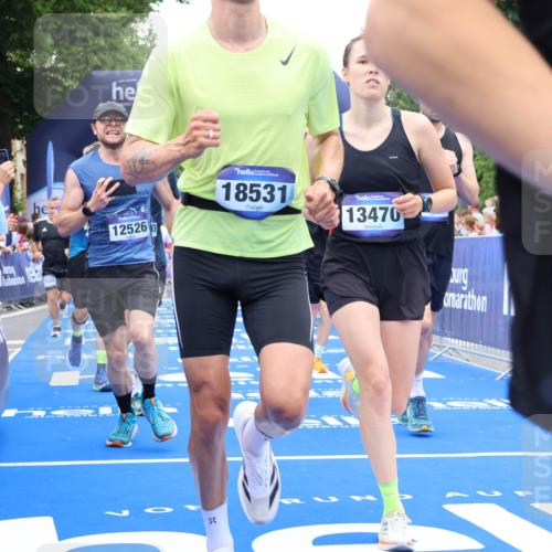 29.06.2025 - hella hamburg halbmarathon Strokosch-Dieckow http://msf.ph/oto/8517506 29.06.2025 10:55:20 Ziel 1130, 2252, 2771, 4189, 4951, 5287, 5643, 6723, 6891, 6938, 8487, 8973, 10188, 10263, 11184, 12526, 13234, 13236, 13470, 16213, 16521, 16985, 17603, 17940, 18290, 18380, 18531 meine-sportfotos.de