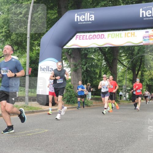 29.06.2025 - hella hamburg halbmarathon KatJ http://msf.ph/oto/8517773 29.06.2025 10:48:15 Zwischen KM18-KM19 2911, 5870, 7306, 8590, 8721 meine-sportfotos.de
