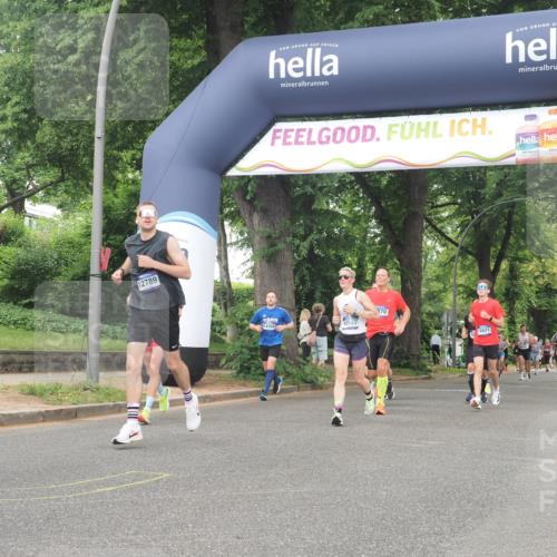 29.06.2025 - hella hamburg halbmarathon KatJ http://msf.ph/oto/8517796 29.06.2025 10:48:16 Zwischen KM18-KM19 2911, 5613, 5870, 7306, 8177, 8590, 8721 meine-sportfotos.de