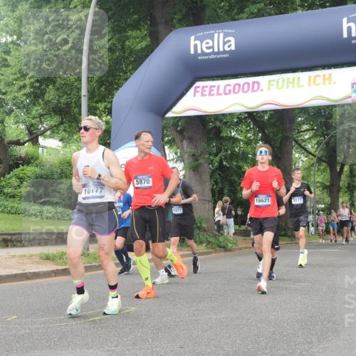 29.06.2025 - hella hamburg halbmarathon KatJ http://msf.ph/oto/8517853 29.06.2025 10:48:17 Zwischen KM18-KM19 2911, 5613, 5870, 7306, 8177, 8590 meine-sportfotos.de
