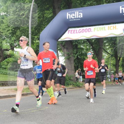 29.06.2025 - hella hamburg halbmarathon KatJ http://msf.ph/oto/8517859 29.06.2025 10:48:18 Zwischen KM18-KM19 2911, 5613, 5870, 7306, 8177, 8590 meine-sportfotos.de