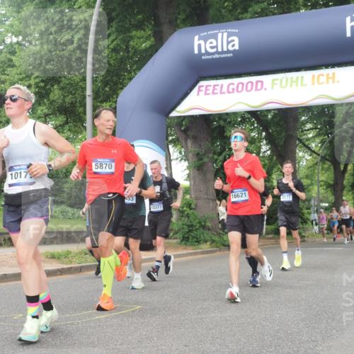 29.06.2025 - hella hamburg halbmarathon KatJ http://msf.ph/oto/8517874 29.06.2025 10:48:18 Zwischen KM18-KM19 2911, 5613, 5870, 7306, 8177, 8590 meine-sportfotos.de