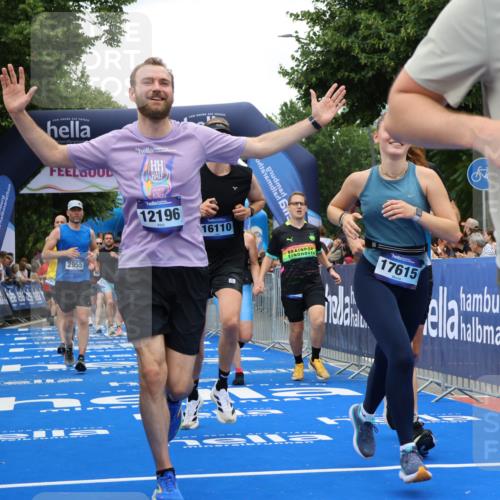 29.06.2025 - hella hamburg halbmarathon Strokosch-Dieckow http://msf.ph/oto/8517875 29.06.2025 10:55:35 Ziel 1120, 1143, 1834, 2955, 2982, 3037, 4897, 5319, 6591, 6924, 8255, 8573, 8618, 10212, 11039, 11554, 11568, 12196, 12483, 12515, 12544, 12584, 13267, 14036, 14592, 14909, 15896, 16110, 16334, 16609, 17615, 18064, 18190 meine-sportfotos.de