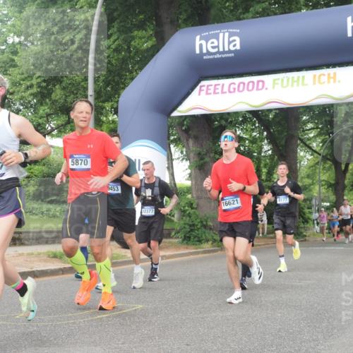 29.06.2025 - hella hamburg halbmarathon KatJ http://msf.ph/oto/8517878 29.06.2025 10:48:18 Zwischen KM18-KM19 2911, 5613, 5870, 7306, 8177, 8590 meine-sportfotos.de