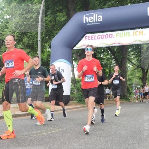 29.06.2025 - hella hamburg halbmarathon KatJ http://msf.ph/oto/8517892 29.06.2025 10:48:18 Zwischen KM18-KM19 2911, 5613, 5870, 7306, 8177, 8590 meine-sportfotos.de