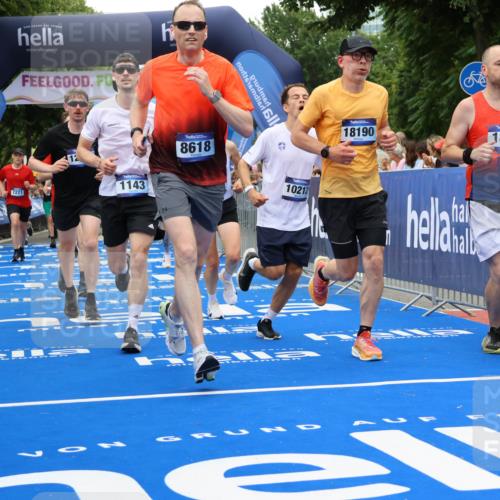 29.06.2025 - hella hamburg halbmarathon Strokosch-Dieckow http://msf.ph/oto/8518010 29.06.2025 10:55:41 Ziel 1120, 1143, 1834, 2955, 2982, 3037, 4897, 5021, 6569, 6924, 7221, 8255, 8618, 10212, 11039, 11568, 12196, 12483, 12515, 12858, 13474, 14365, 14909, 15896, 16110, 16401, 16434, 16786, 17615, 18064, 18125, 18190, 19047 meine-sportfotos.de