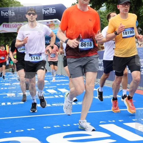 29.06.2025 - hella hamburg halbmarathon Strokosch-Dieckow http://msf.ph/oto/8518071 29.06.2025 10:55:41 Ziel 1120, 1143, 1834, 2955, 2982, 3037, 4897, 5021, 6569, 6924, 7221, 8255, 8618, 10212, 11039, 11568, 12196, 12483, 12515, 12858, 13474, 14365, 14909, 15896, 16110, 16401, 16434, 16786, 17615, 18064, 18125, 18190, 19047 meine-sportfotos.de