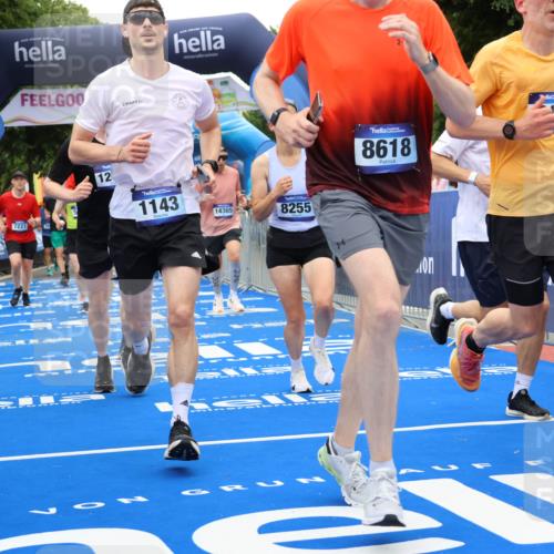 29.06.2025 - hella hamburg halbmarathon Strokosch-Dieckow http://msf.ph/oto/8518087 29.06.2025 10:55:41 Ziel 1120, 1143, 1834, 2955, 2982, 3037, 4897, 5021, 6569, 6924, 7221, 8255, 8618, 10212, 11039, 11568, 12196, 12483, 12515, 12858, 13474, 14365, 14909, 15896, 16110, 16401, 16434, 16786, 17615, 18064, 18125, 18190, 19047 meine-sportfotos.de
